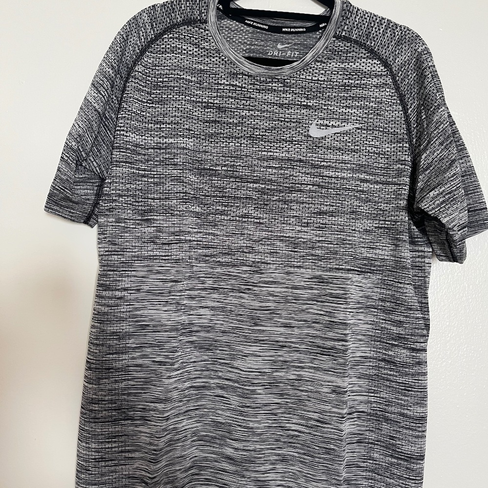 Men's Nike Running Dri-Fit T-shirt, L